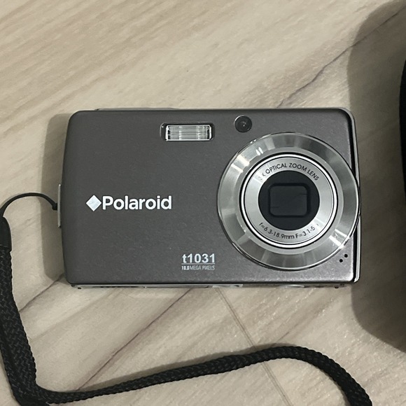 Polaroid T1031 Camera 10mp 3x Optical Zoom 5x Digital Zoom No Battery, Untested - Picture 3 of 11